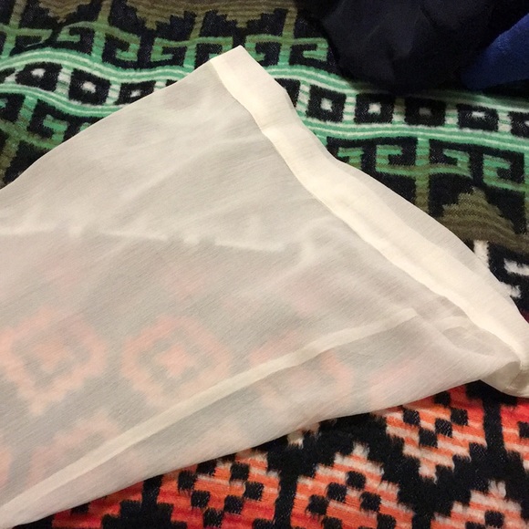 Flowy Boho Top - Picture 3 of 3